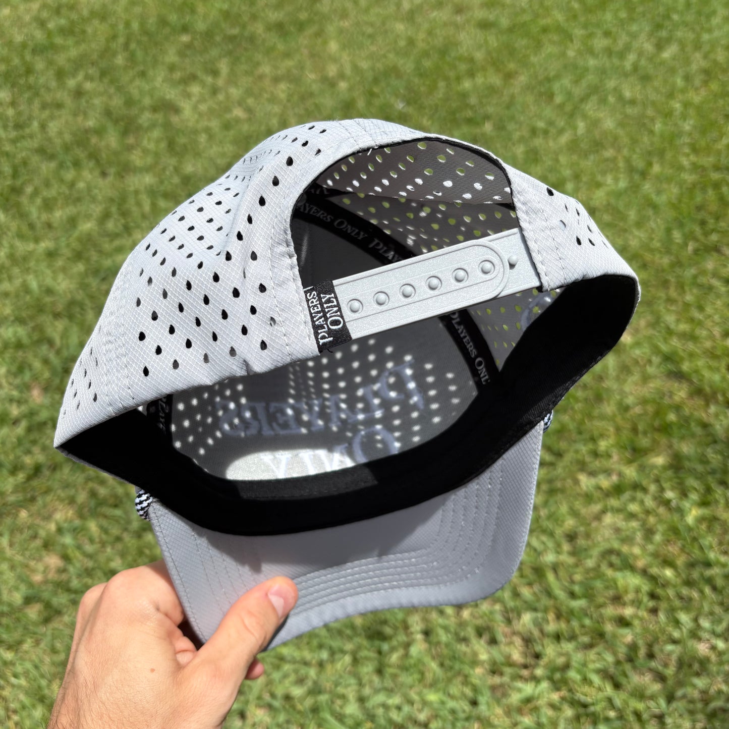 PERFORMANCE GOLF HAT - SMOKE