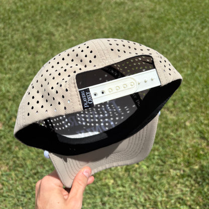 PERFORMANCE GOLF HAT - SAND